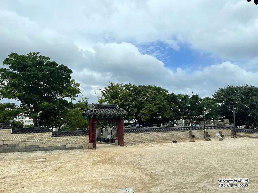 통영 삼도수군통제영 세병관에서 본 문