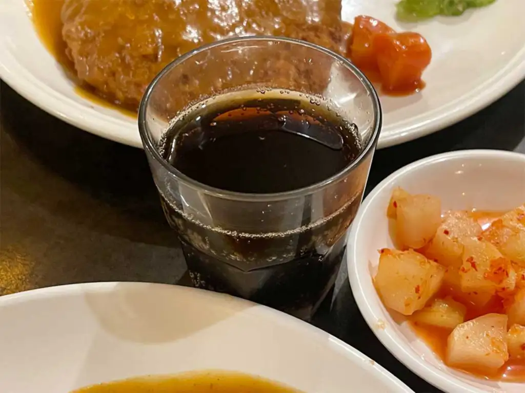 잉글랜드 경양식 돈까스 콜라 음료