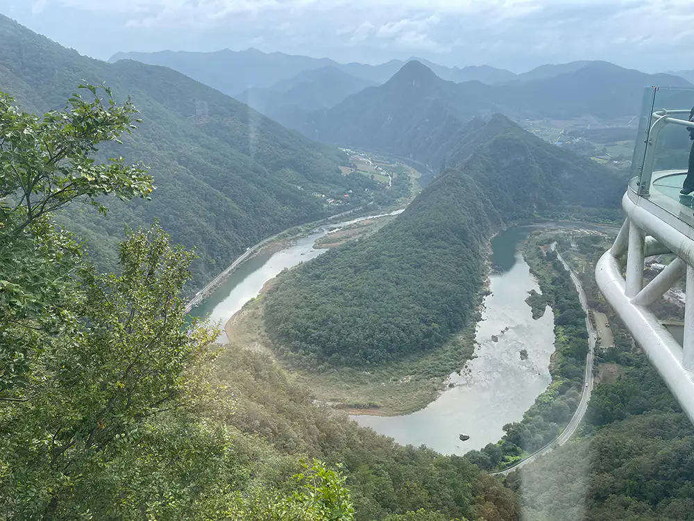 병방치 스카이 워크 옆에서 본 풍경