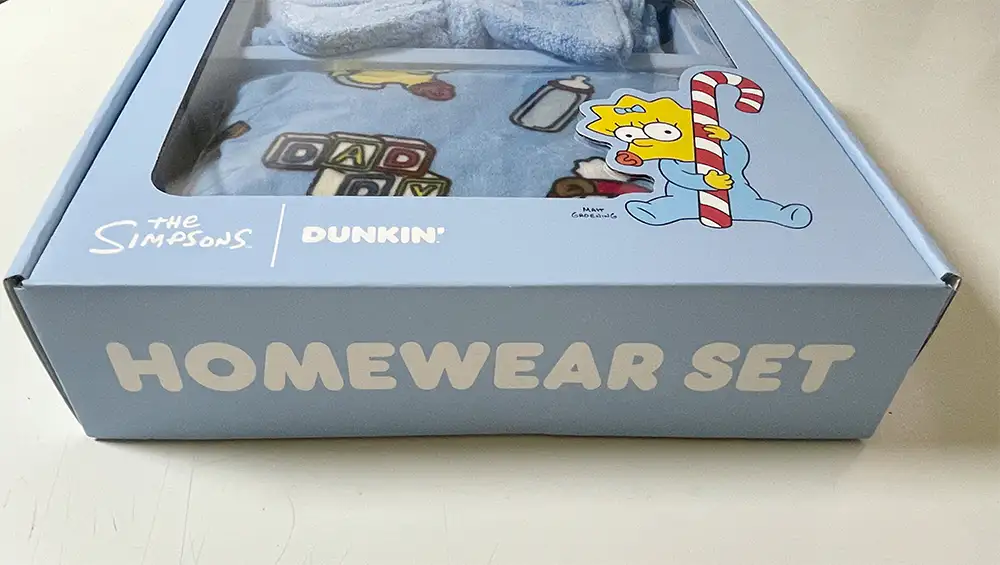 던킨 심슨 홈웨어 상자 옆모습
